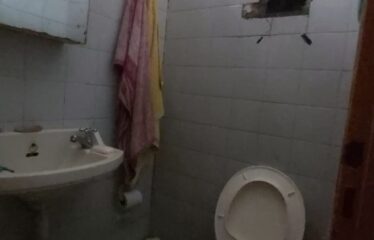 Venta casa. 2 dormitorios. Con patio.