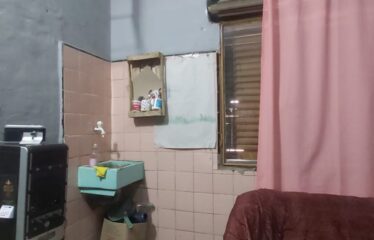 Venta casa. 2 dormitorios. Con patio.